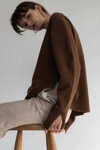 SOLD OUT *** Logo Embroidery Wool Cashmere Pull Over /Madeira Brown