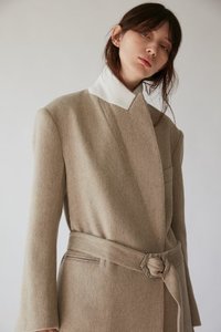 [ ICONIC ] Jacket Loose Fit Belted Oat Meal